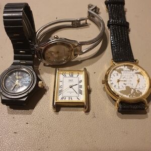 10/$20 Lot Of 4 Women's Watches As-is For Parts Or Repair